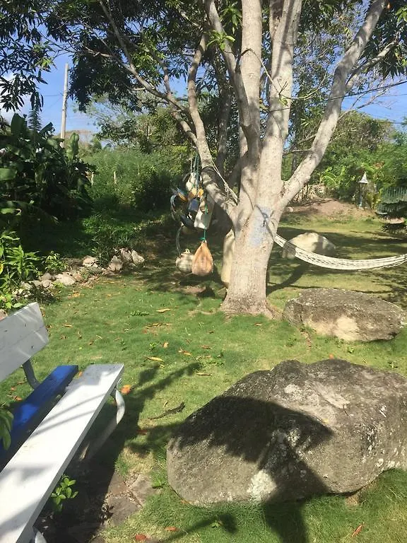Posada Hippies Place Providencia Island Inn
